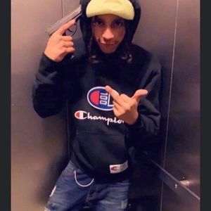 Meet your Posher, Elias